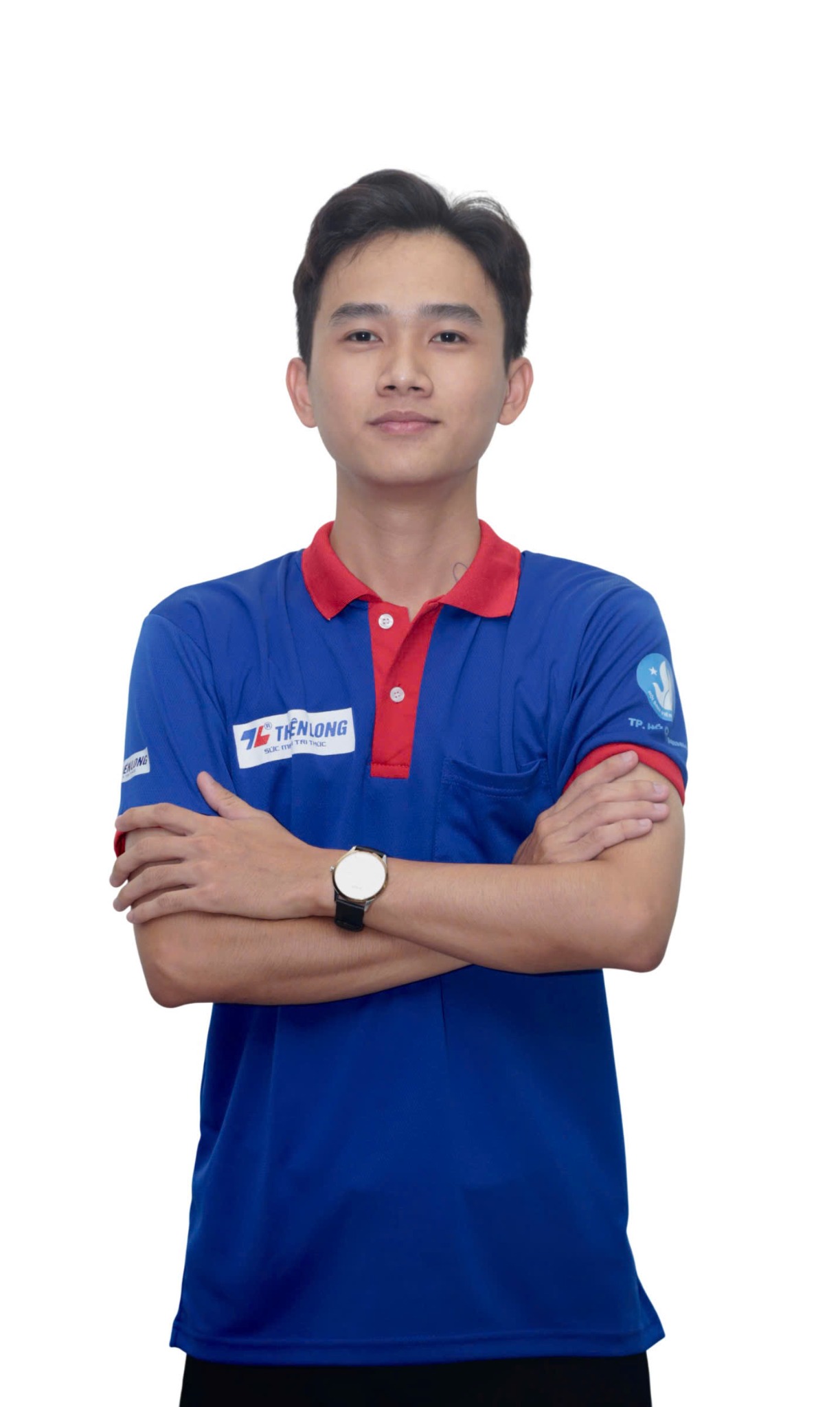 Nguyễn Thanh Tùng trong áo polo xanh